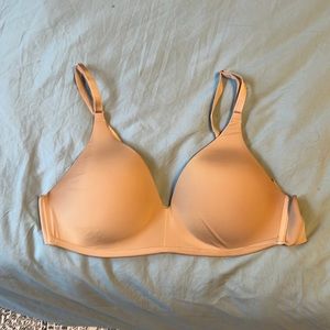 Soma 36A Vanishing 360 Wireless Bra